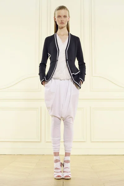Look 15